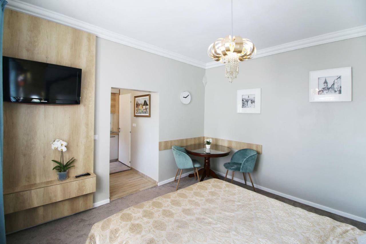 Little House Apartment Sibiu Exterior photo