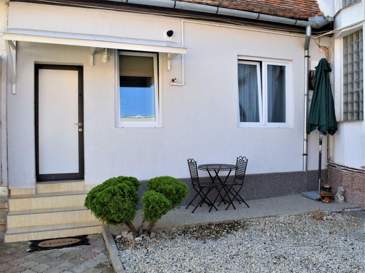 Little House Apartment Sibiu Exterior photo